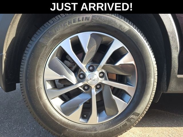 Used 2020 Black Hyundai SEL image 5