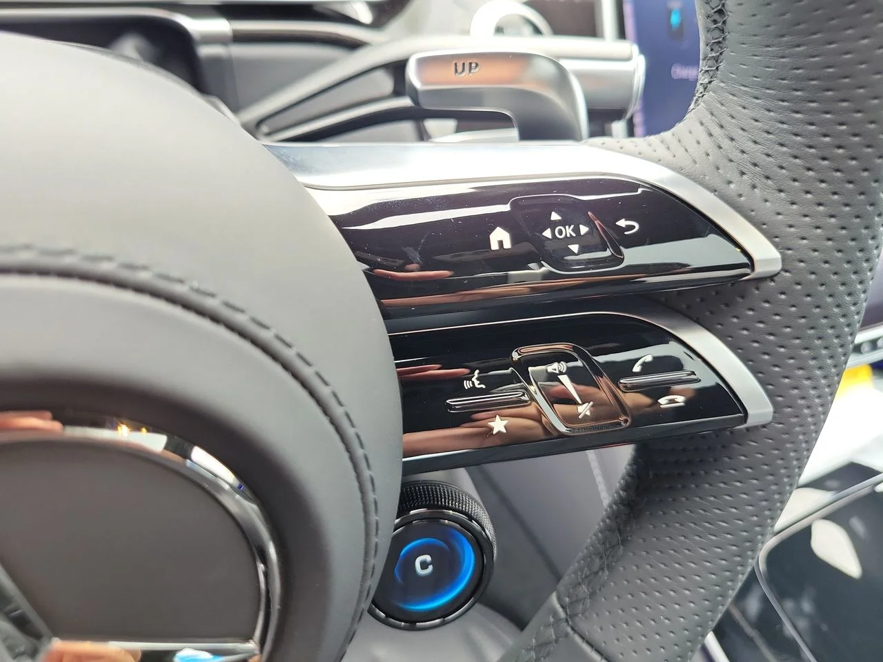 New 2026 Graphite Grey Metallic Mercedes-Benz AMG® S 63 E 4MATIC® Sedan image 28