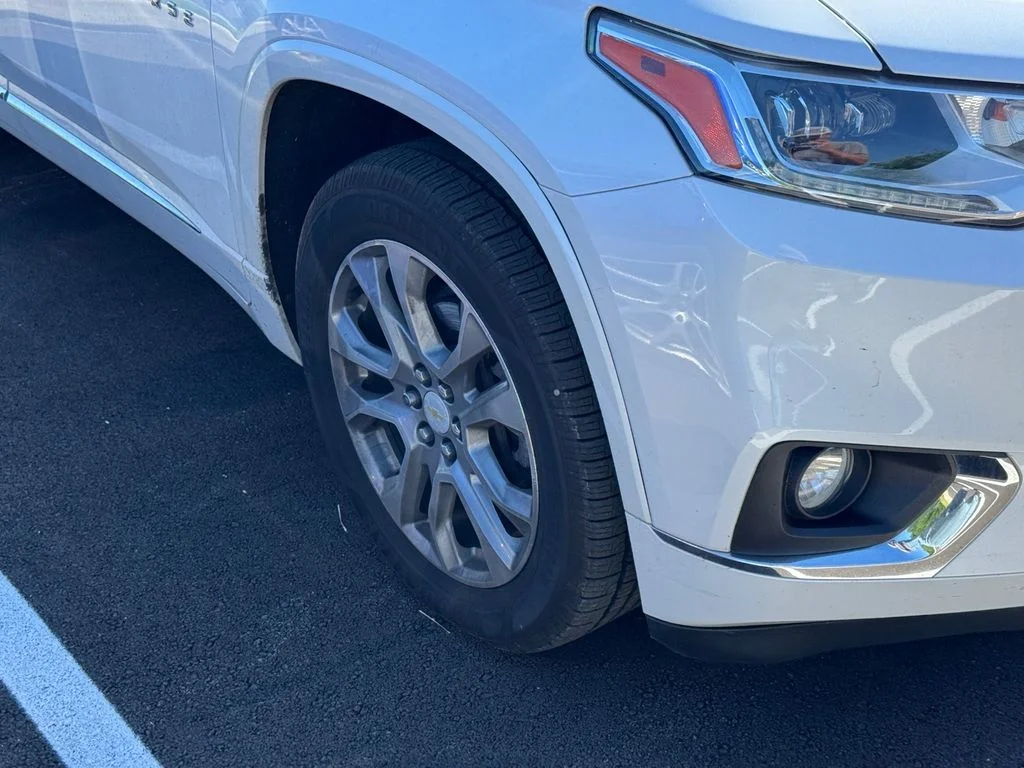 Used 2018 Beige Chevrolet Premier image 10