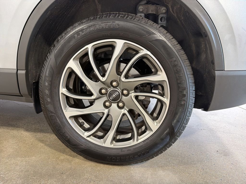 Used 2022 Silver Lincoln Standard image 29