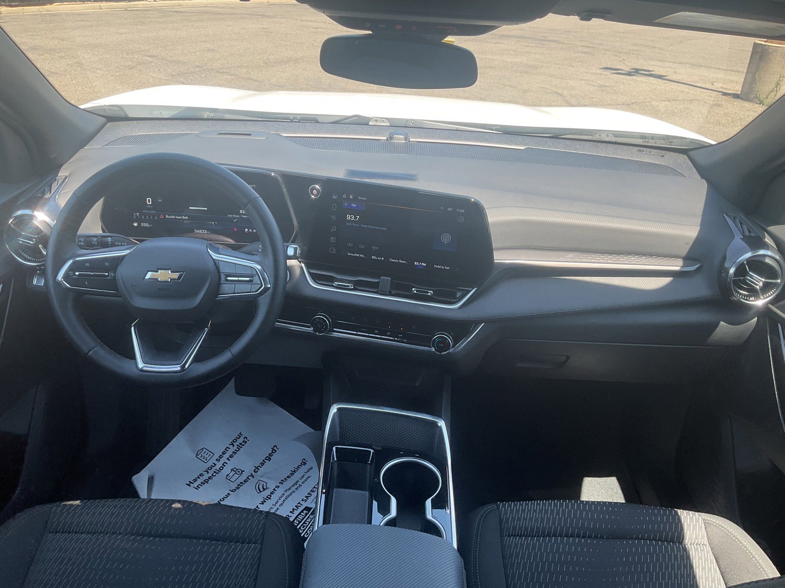 Used 2025 Summit White Chevrolet FWD LT image 17