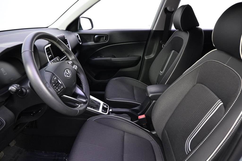 Certified Used 2025 Green Hyundai Limited image 13
