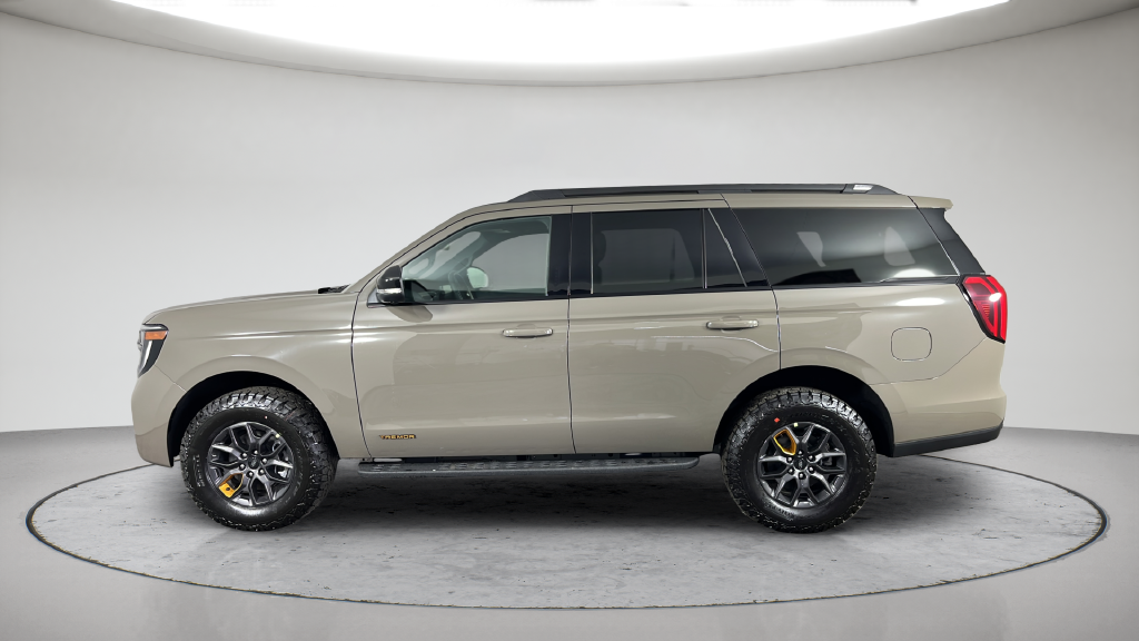 New 2027 Marsh Gray Ford Tremor® image 12