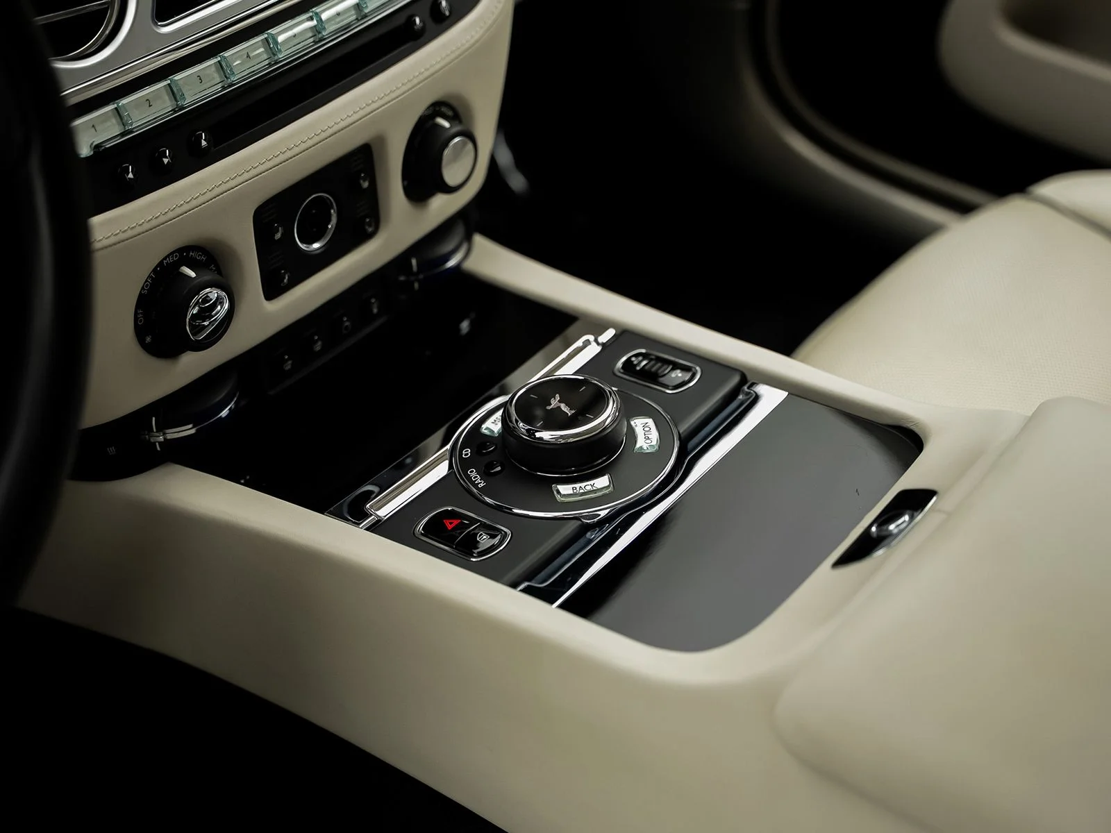 Used 2017 White Rolls-Royce Base image 56