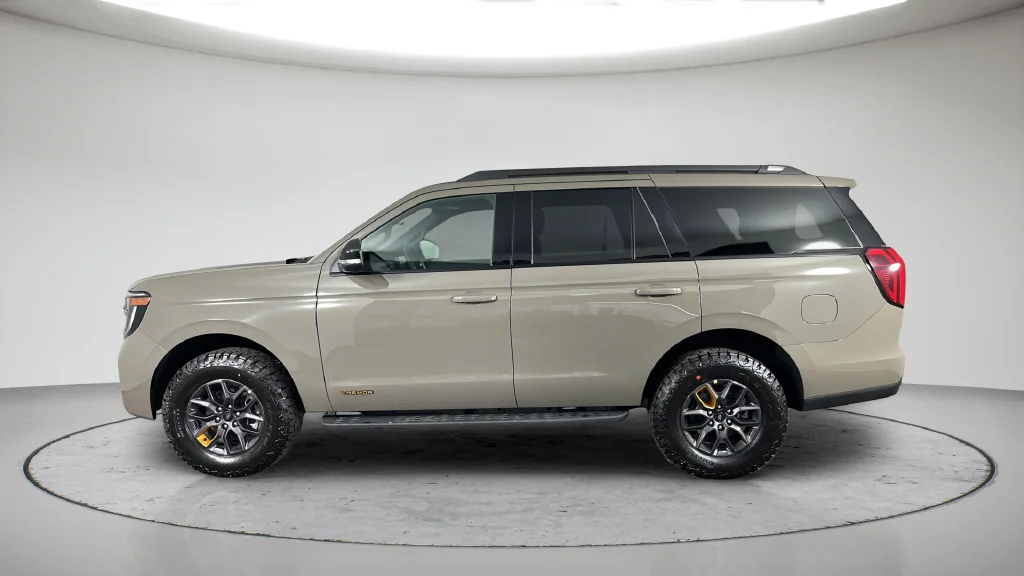 New 2027 Gray Ford Tremor image 12