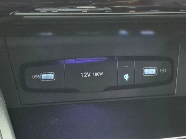 Certified Used 2023 Black Hyundai Limited image 14