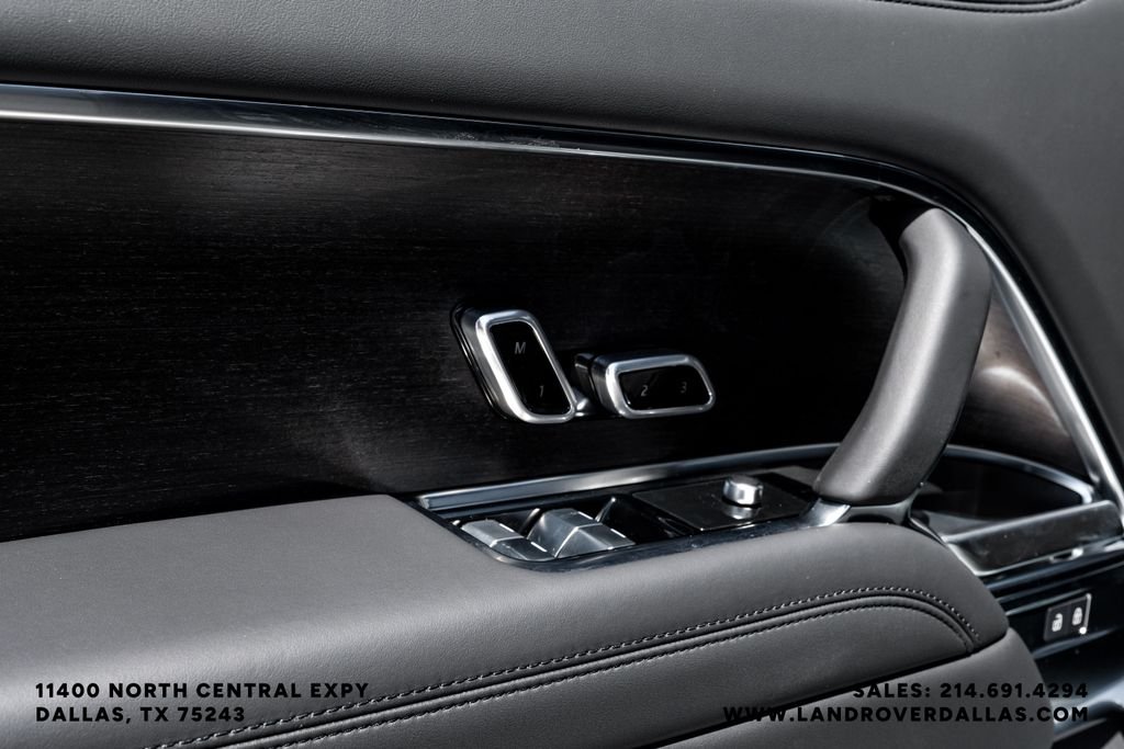 New 2026 Carpathian Gray Land Rover SE image 39