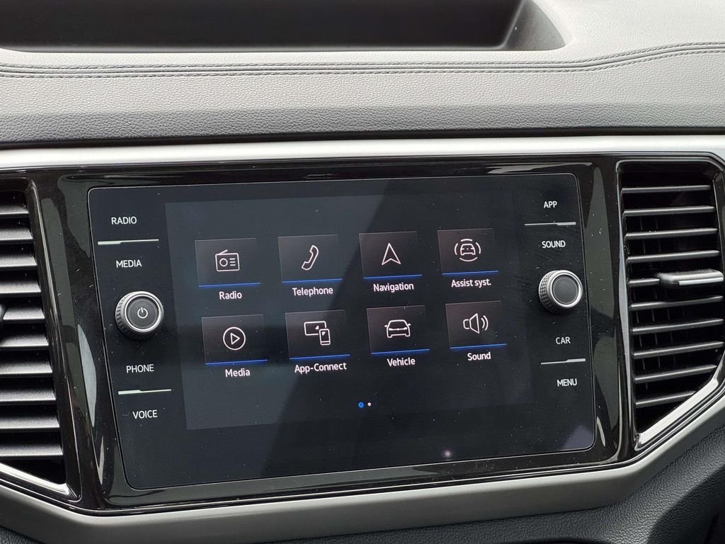 2023 Volkswagen Atlas SE w/Tech - Photo 19
