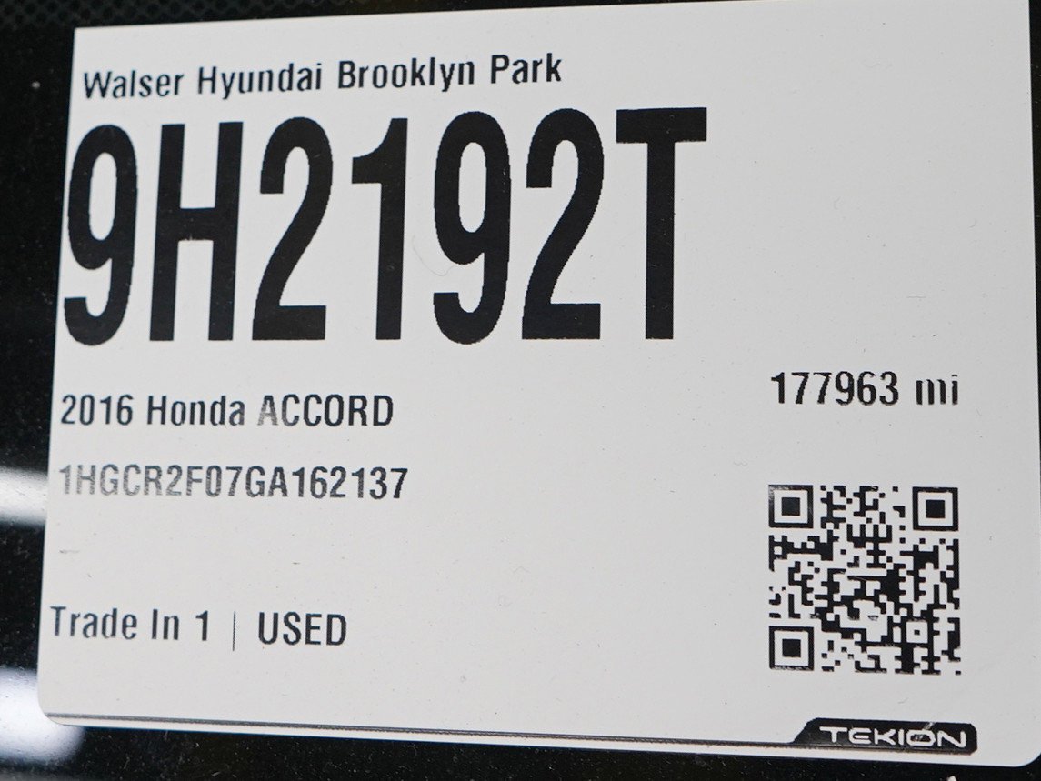 Used 2016  Honda 4dr I4 CVT EX w/Honda Sensing image 31