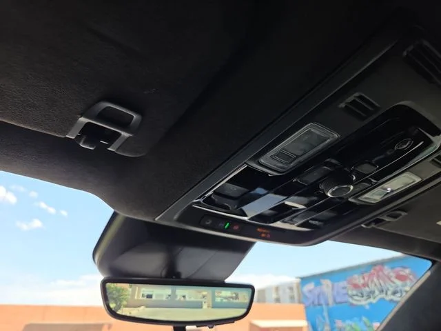 Used 2025 White Cadillac V-Series image 17
