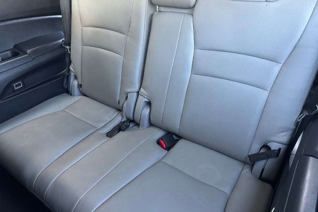 Used 2019 Obsidian Blue Pearl Honda LX image 17
