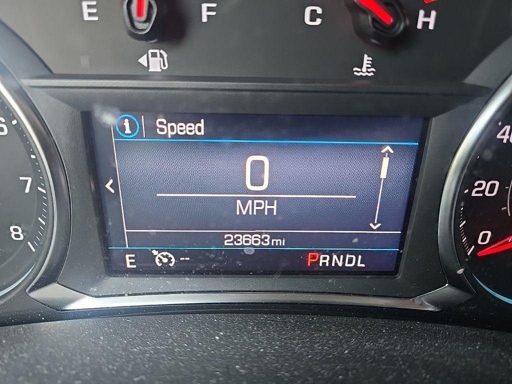 Used 2024 Lakeshore Blue Metallic Chevrolet LT image 6