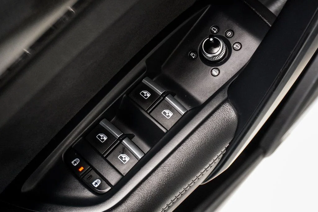 Used 2022 Silver Audi Prestige image 39