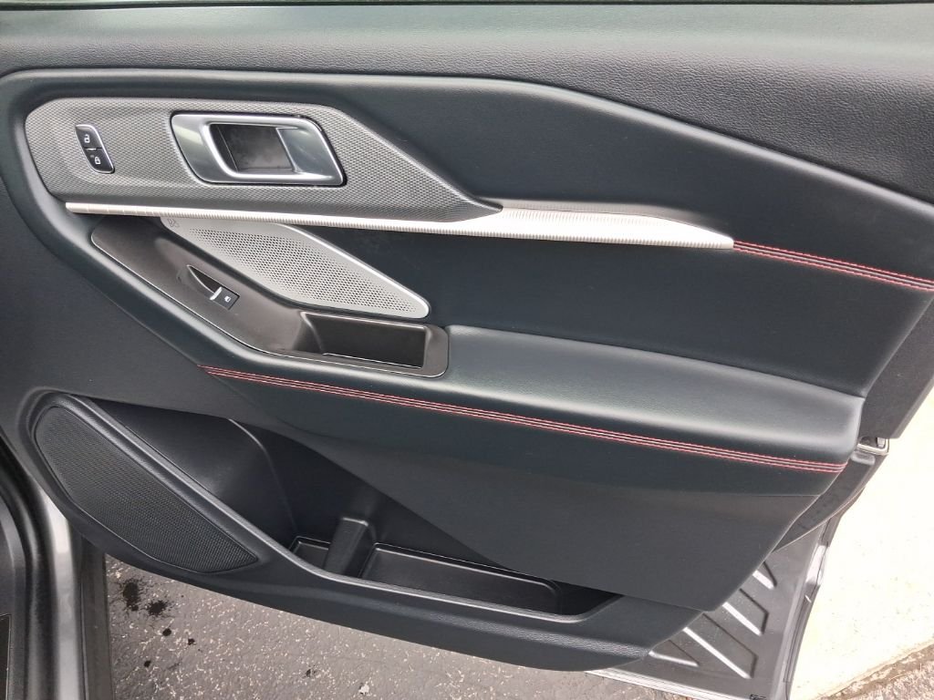Used 2026 Carbonized Gray Ford ST image 13