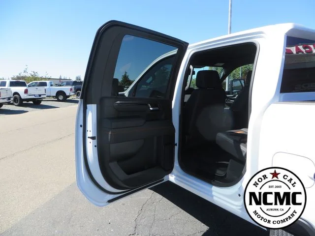 2025 GMC Sierra 2500HD AT4 - Photo 37