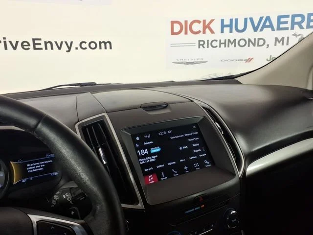 Used 2018 Black Ford SEL image 24