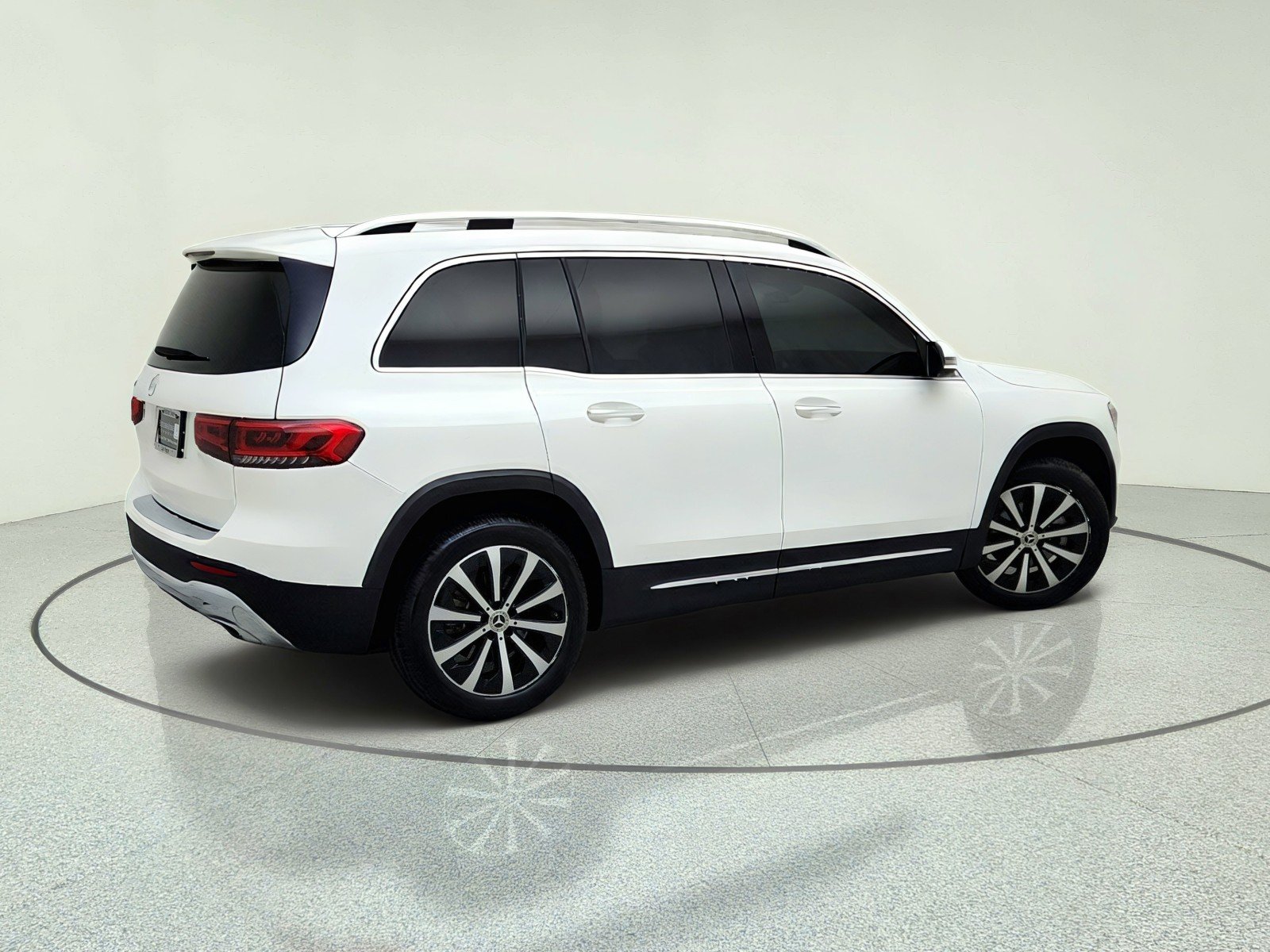 Used 2020 Polar White Mercedes-Benz GLB 250 image 8