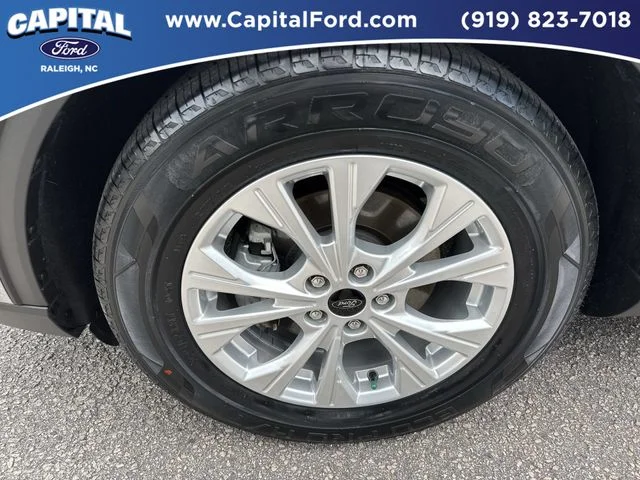 Used 2023 Silver Ford Active image 13