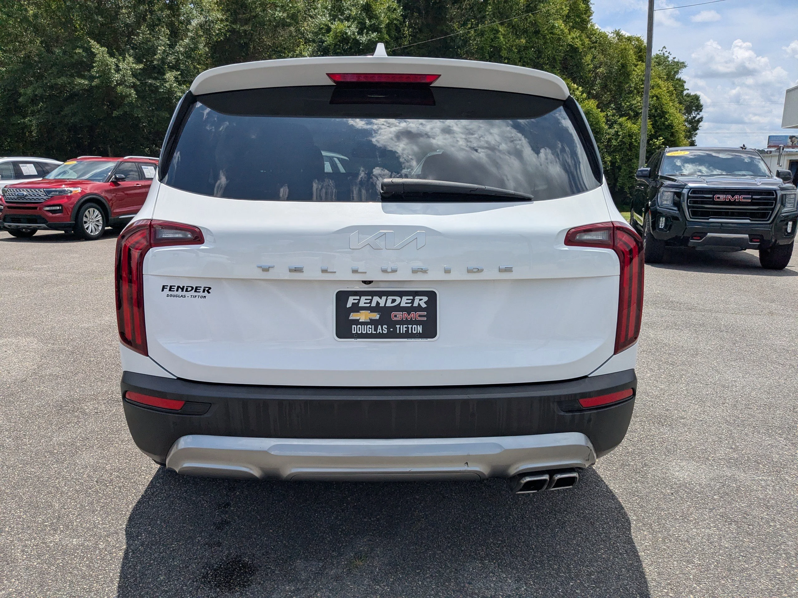 Used 2022 White Kia SX image 5