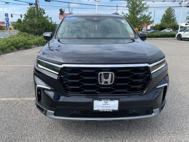 Used 2024 Crystal Black Pearl Honda Touring image 2