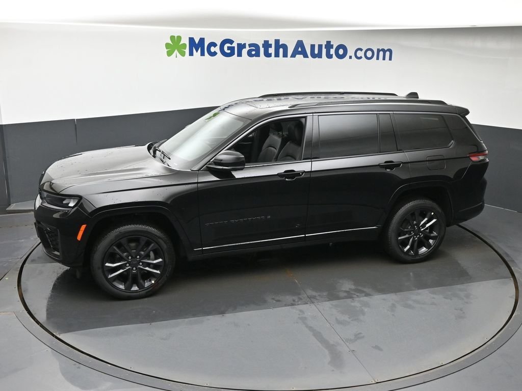 New 2026 Diamond Black Crystal Pearl-Coat Exterior Paint Jeep Limited Reserve image 22