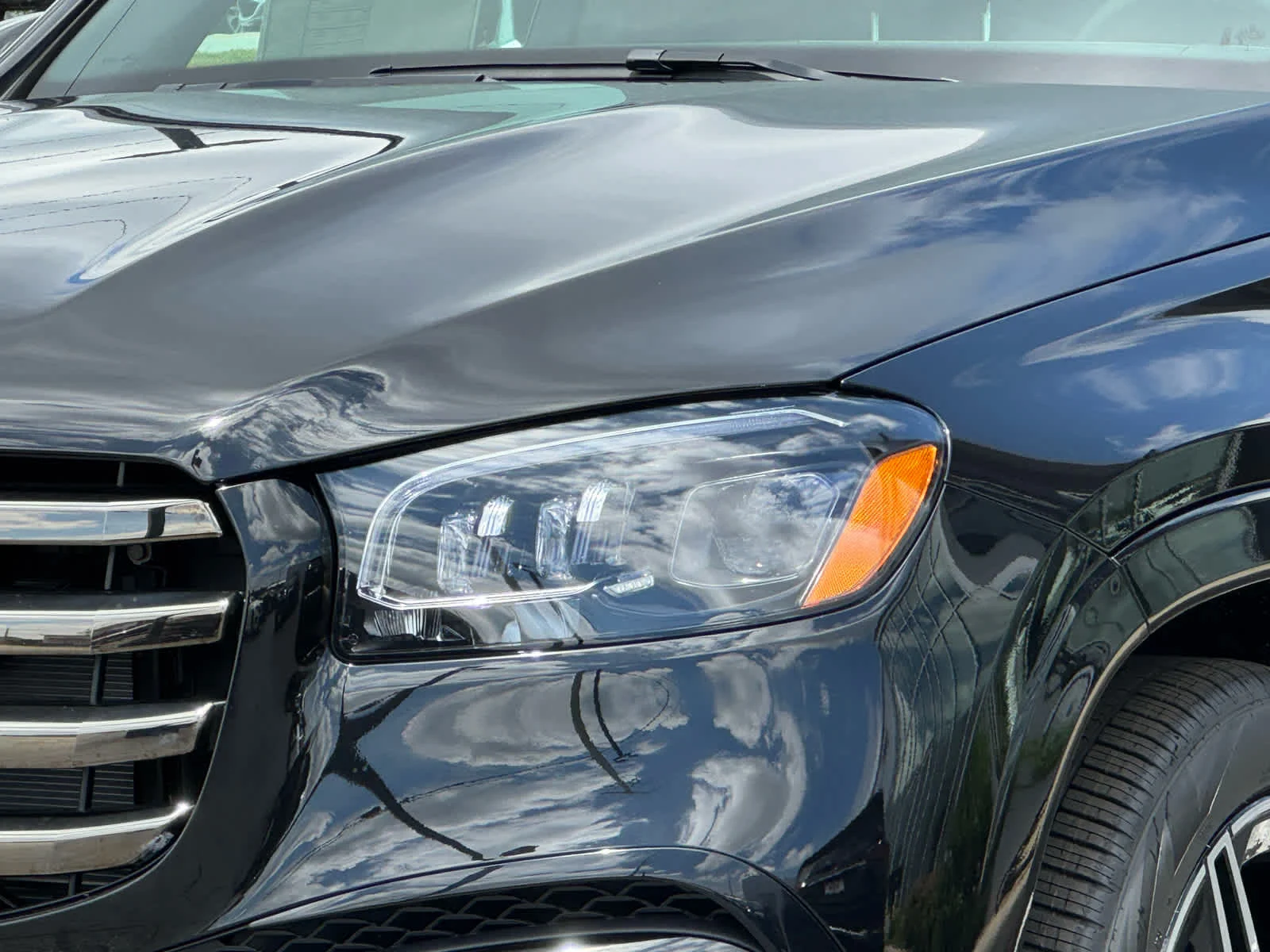 New 2026 Obsidian Black Metallic Mercedes-Benz GLS 450 image 5