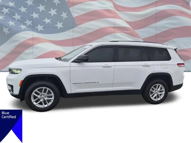 Used 2022 White Jeep Laredo image 2