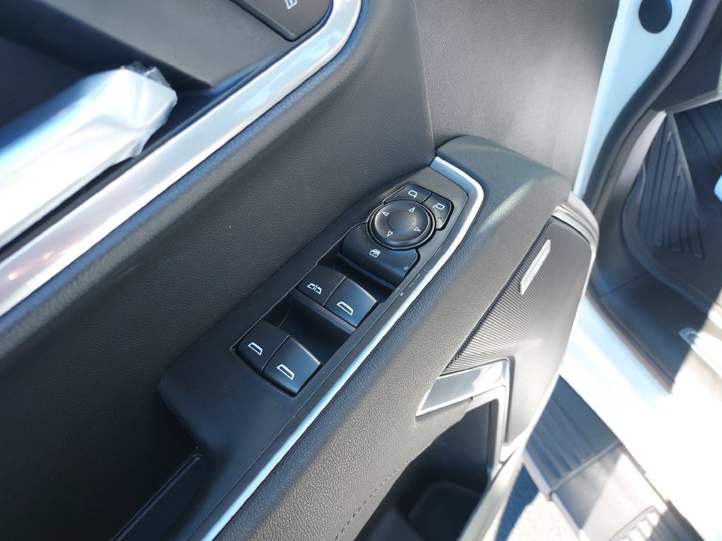 New 2026 Summit White GMC Elevation image 11