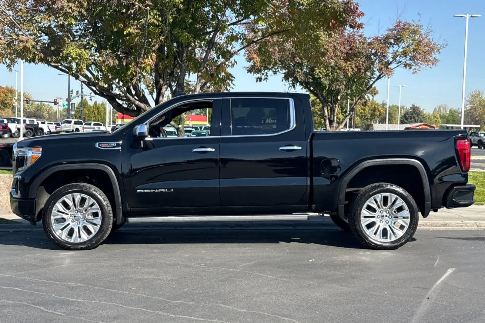 Certified Used 2020 Onyx Black GMC Denali image 5