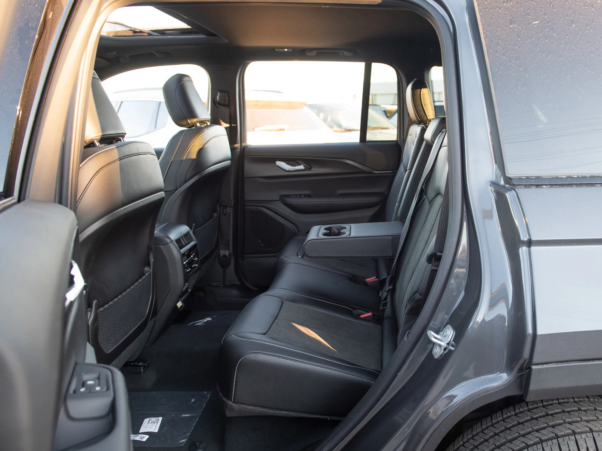 New 2025 Grey Jeep Altitude* 4x4, Sunroof, Remote Start, Heated Seats/Wheel image 19