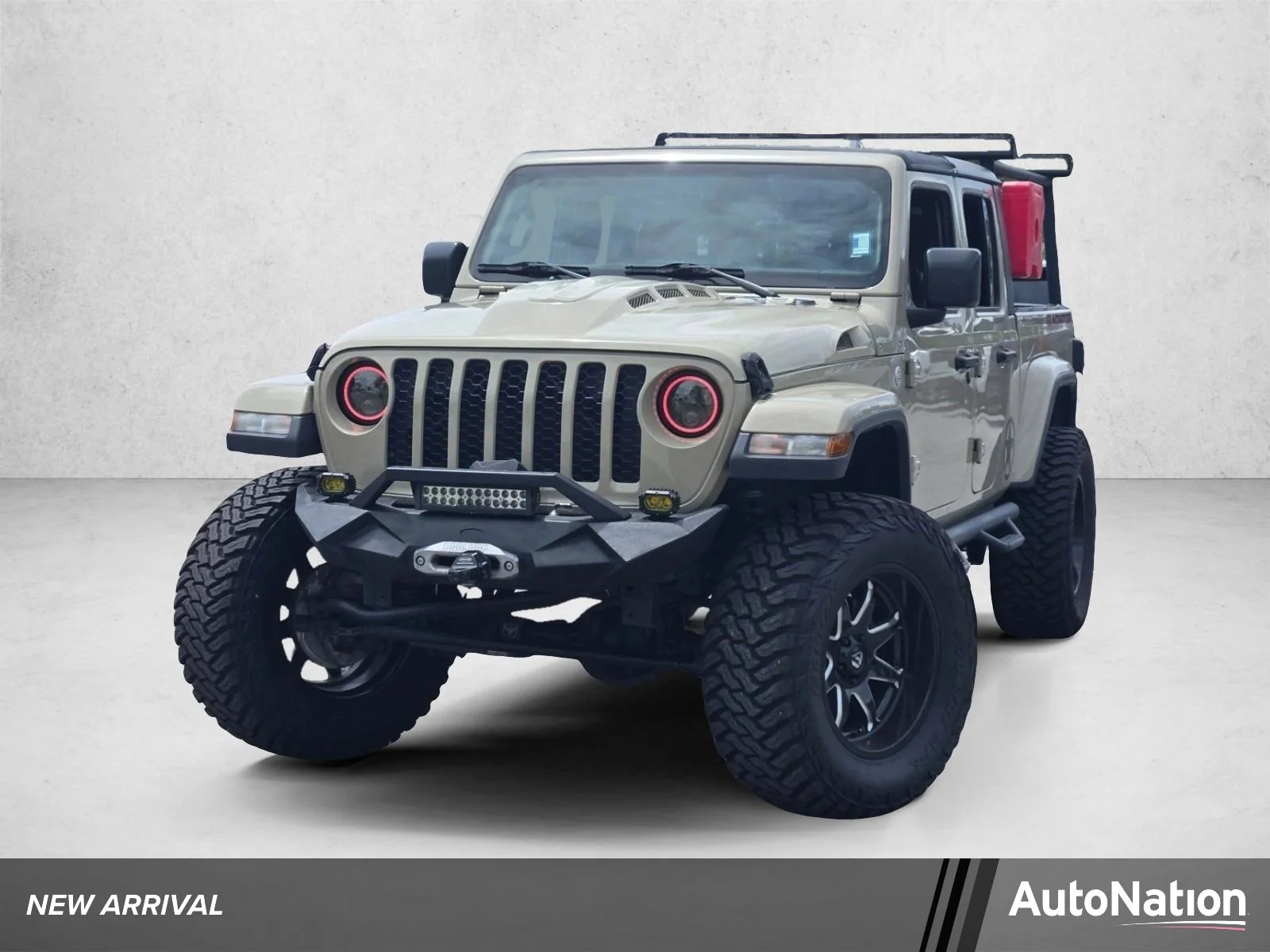 Used 2020 Gobi Clearcoat Jeep Sport S image 1