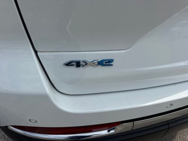 Used 2024 White Jeep 4xe image 9