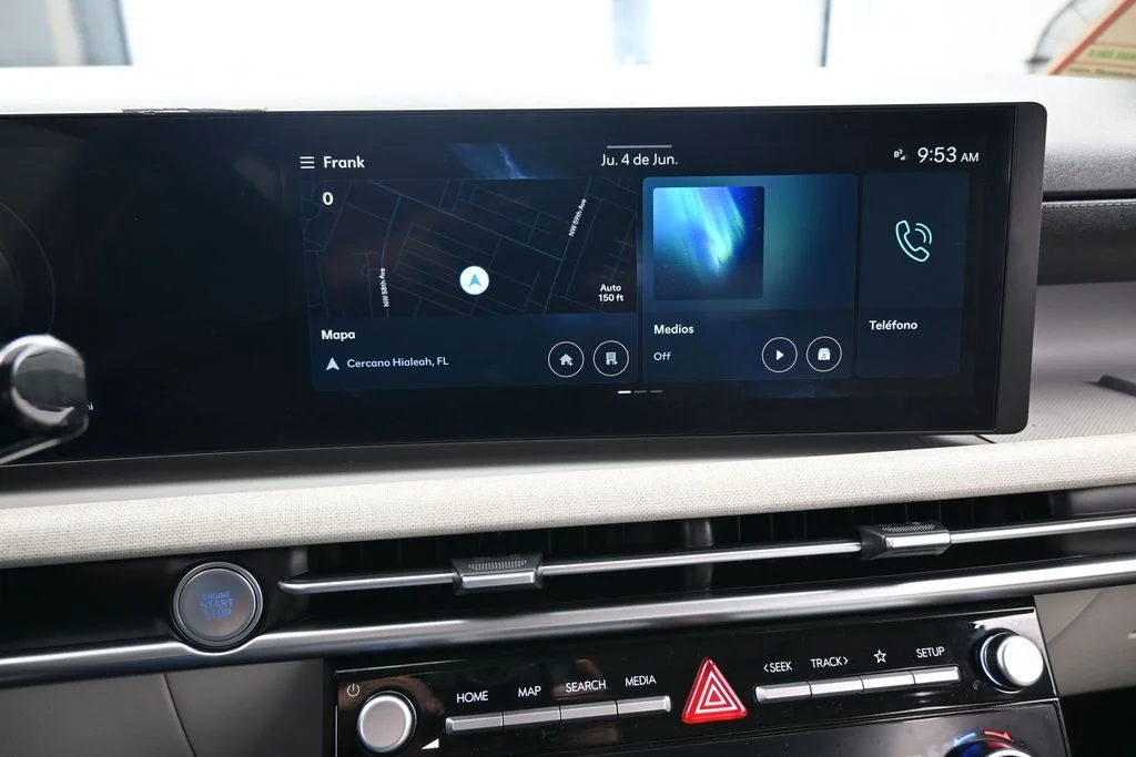 Used 2025 Ecotronic Gray Hyundai SEL Convenience image 24