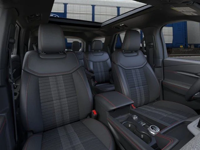 New 2026 Agate Black Metallic Ford ST-Line image 35
