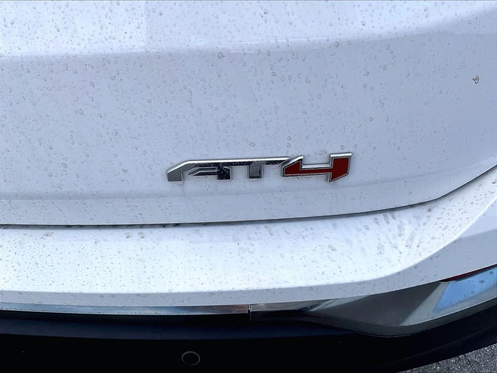 Used 2024 Summit White GMC AT4 image 28