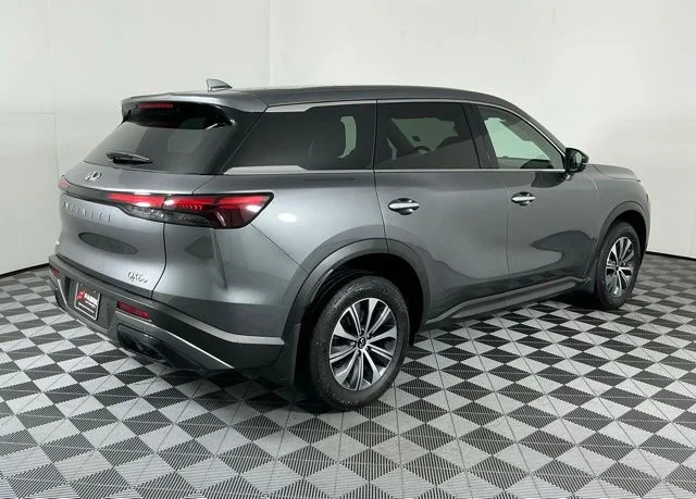 Certified Used 2025 Graphite Shadow INFINITI PURE image 6