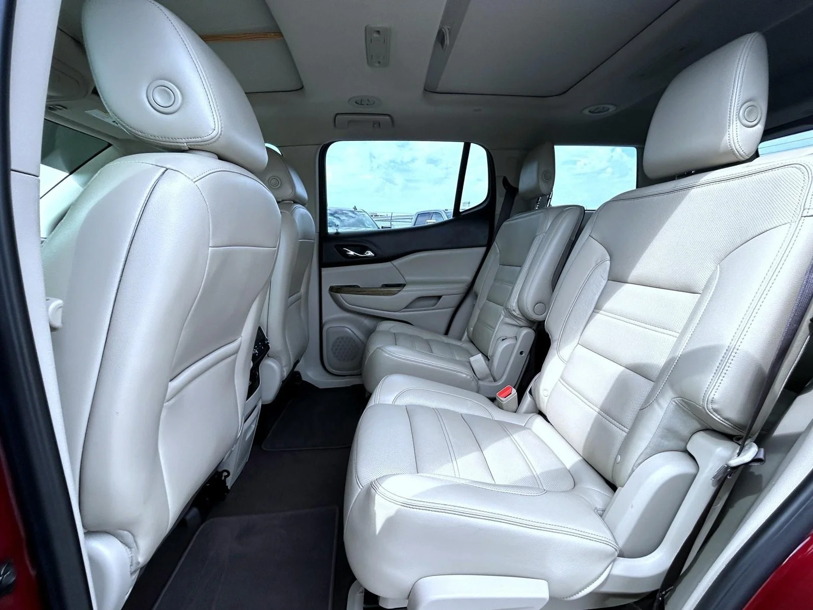 Used 2018 Red GMC Denali image 22