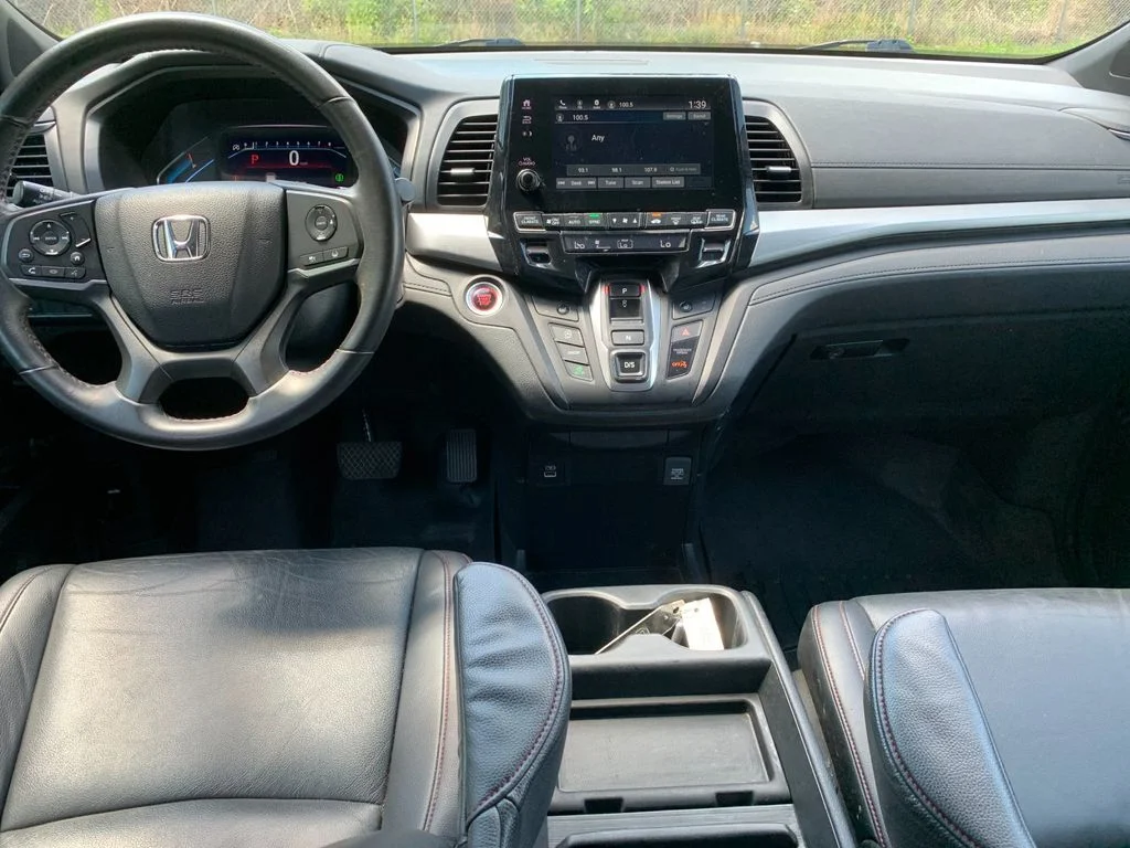 Used 2023  Honda Sport image 16