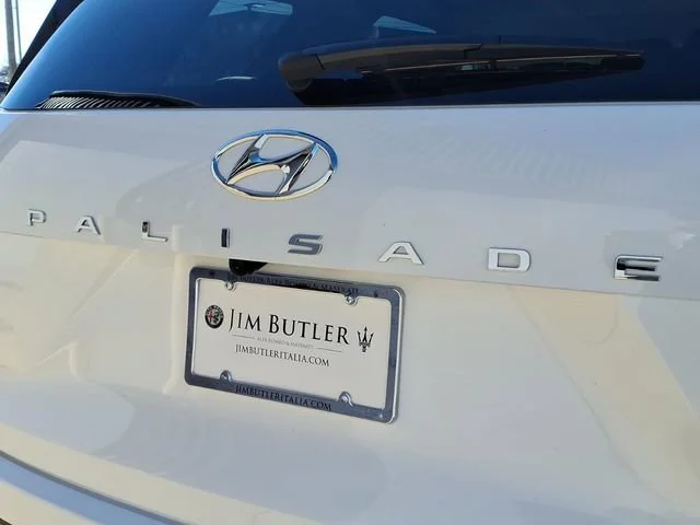 Used 2025  Hyundai SEL image 23