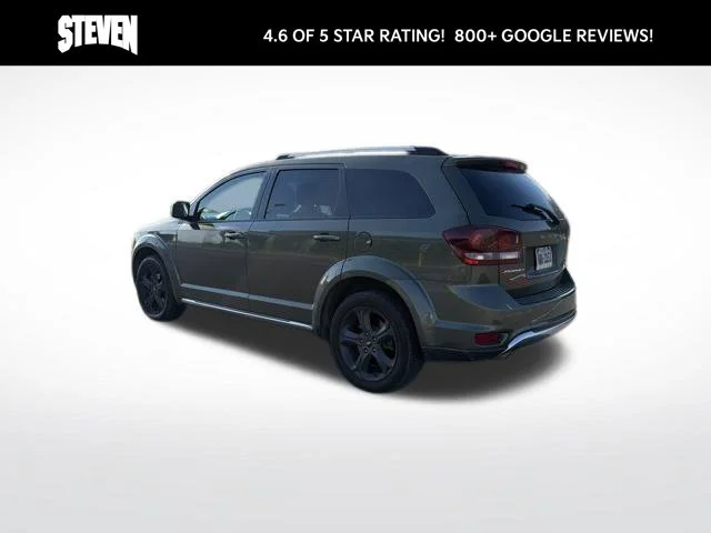 Used 2018 Green Dodge Crossroad image 6
