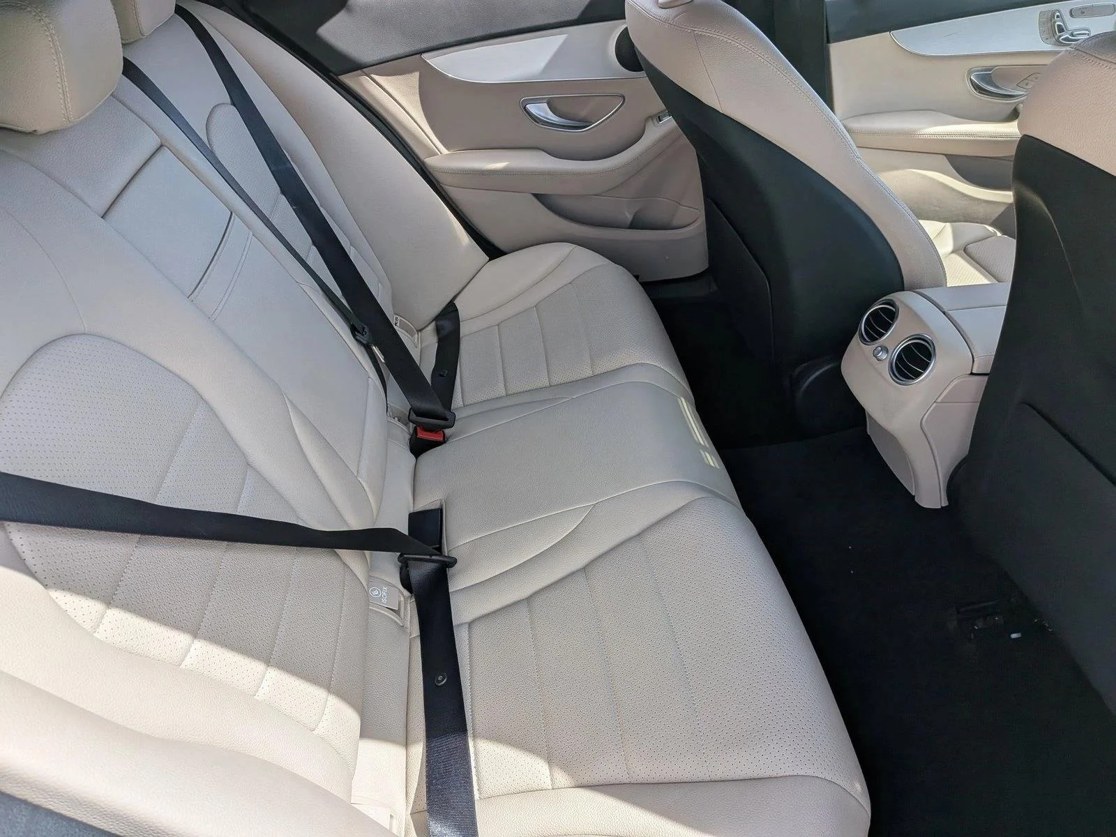Used 2021 Polar White Mercedes-Benz C 300 image 19