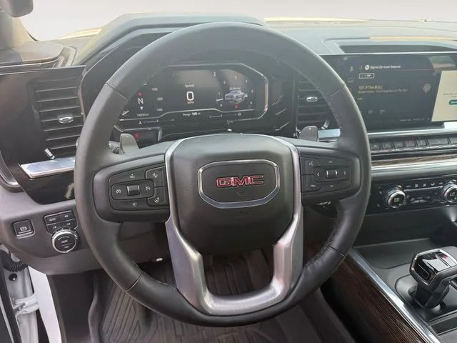 Used 2025 White GMC Elevation image 13