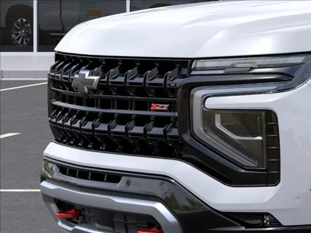 New 2026 Summit White Chevrolet Z71 image 13