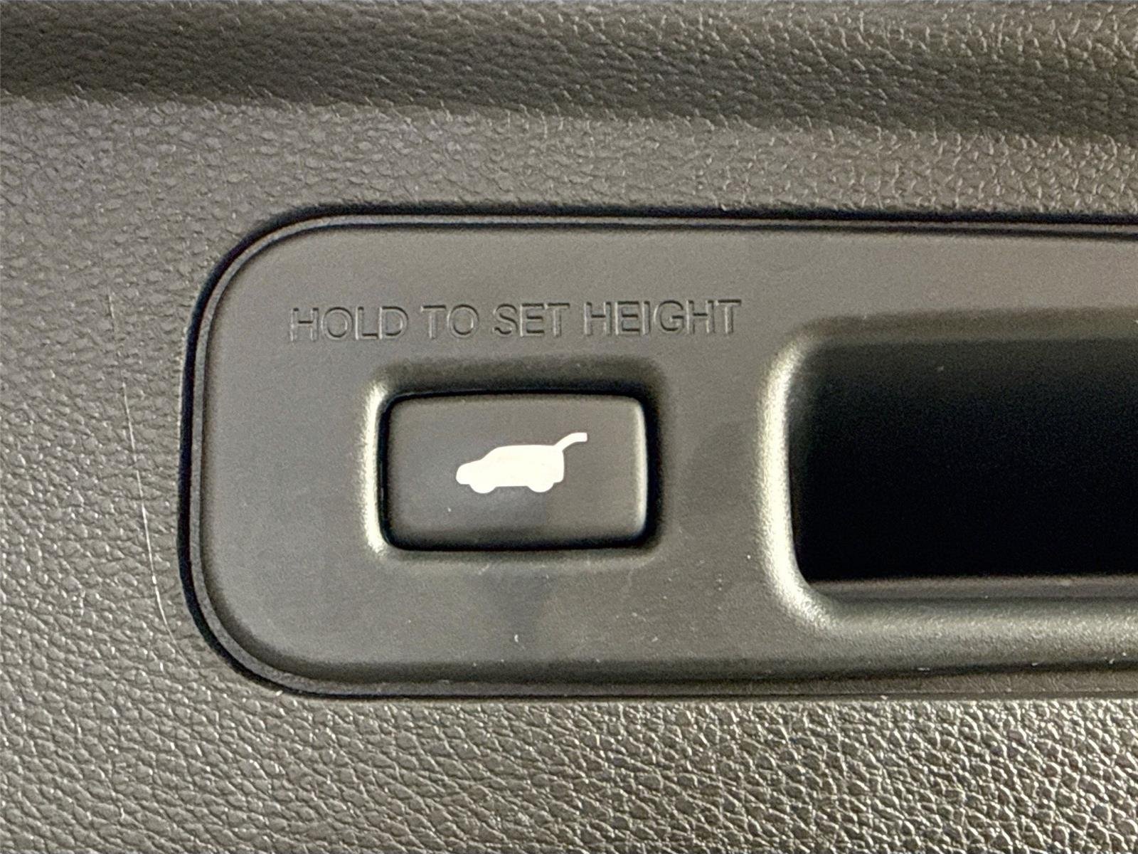 Used 2023 Lunar Silver Metallic Honda EX-L image 39