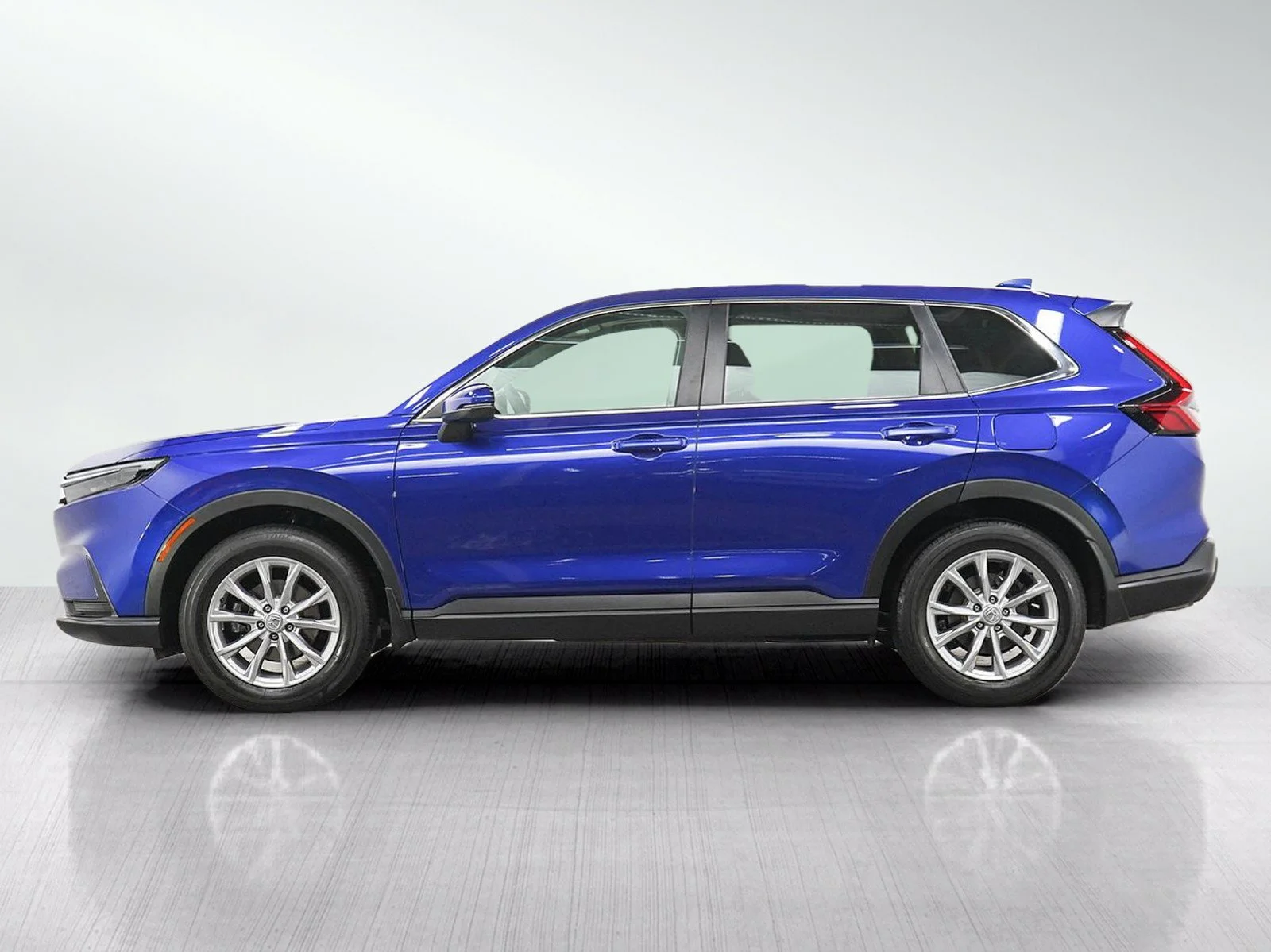 Used 2024 Honda CR-V EX with VIN 2HKRS4H46RH428915 for sale in Burnsville, Minnesota
