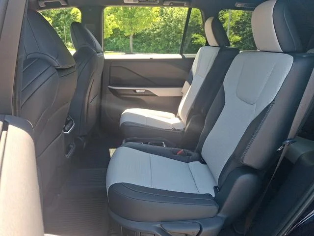 2026 Lexus TX 500h F-Sport Premium - Photo 12