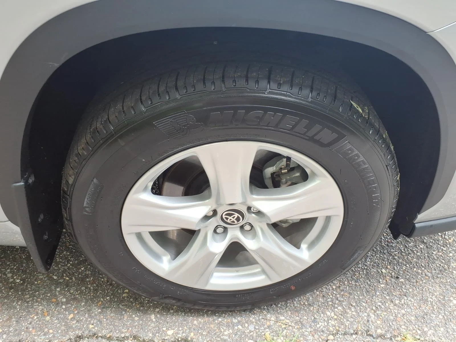 Used 2025 Celestial Silver M Toyota LE image 9