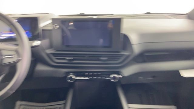 New 2024 Summit White Chevrolet Work Truck image 18
