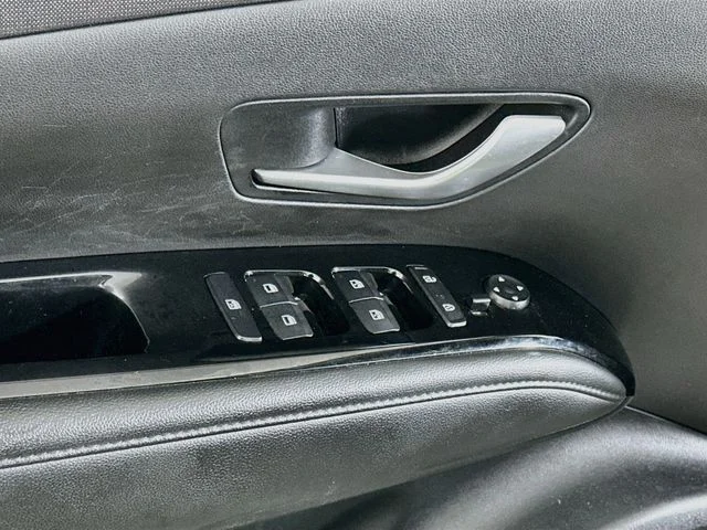 Certified Pre-Owned 2023 Hyundai Santa Cruz Limited