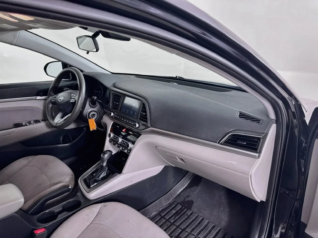 Used 2020 Black Hyundai SEL image 30